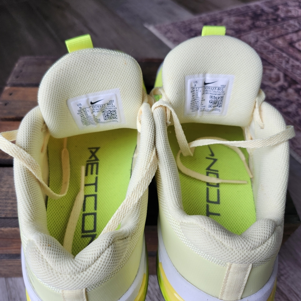 Women's "Nike Metcon 8" Bright Yellow and Gray Training Shoe Size 9 - Picture 4 of 9